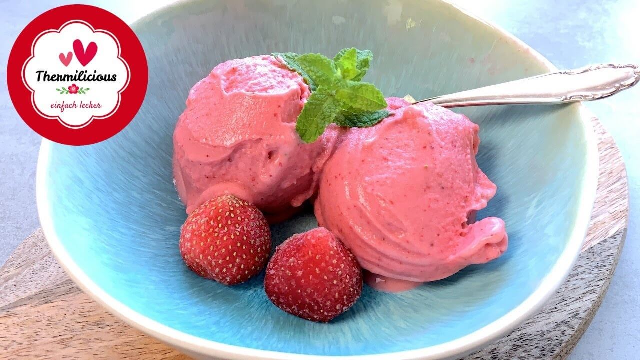 Erdbeer-Joghurt Eis ohne Eismaschine - Rezept | Fudii.online