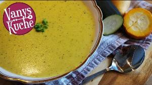 Zucchini-Kartoffel-Suppe - Thermomix Rezept von Vanys Küche